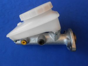 Brake Master Cylinder TR5-6