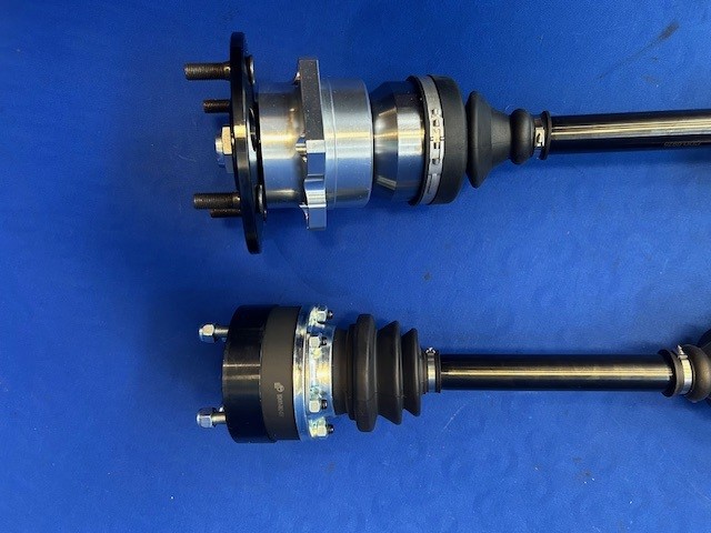 Stag CV Driveshaft & Hub (Pair) - Image 5