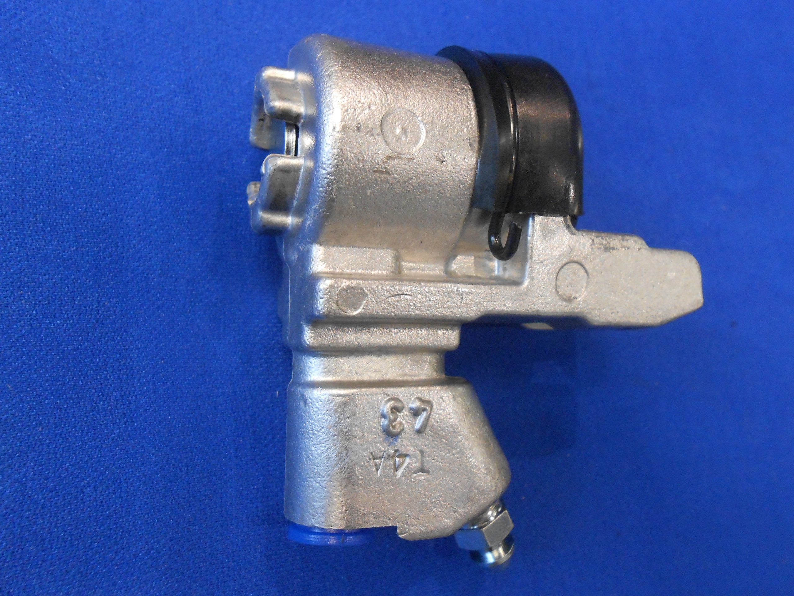 Wheel Cylinder Rear 0.7" Bore TR4A-6 - Image 4